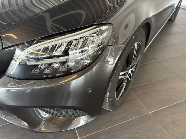 Mercedes-Benz C 180