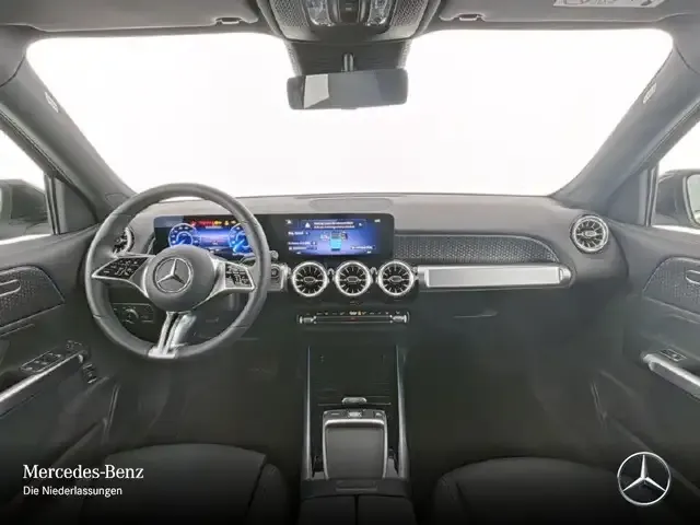 Mercedes-Benz EQB 250
