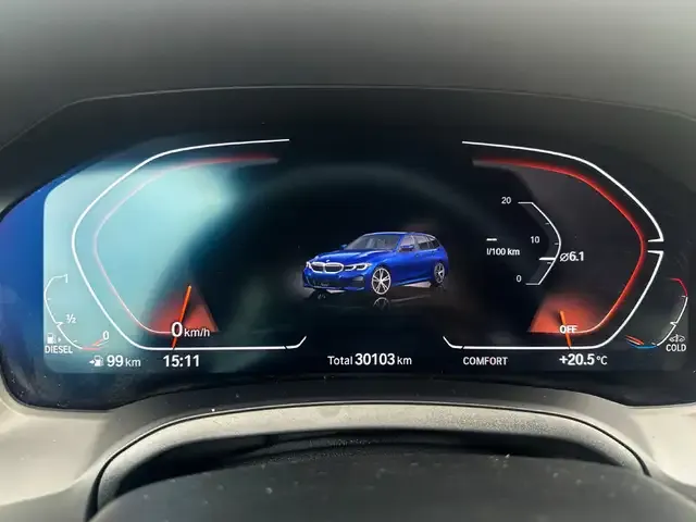 BMW 330