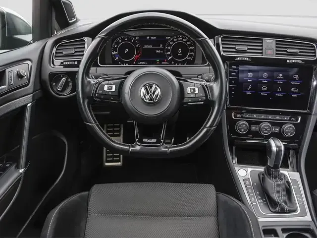 Volkswagen Golf R