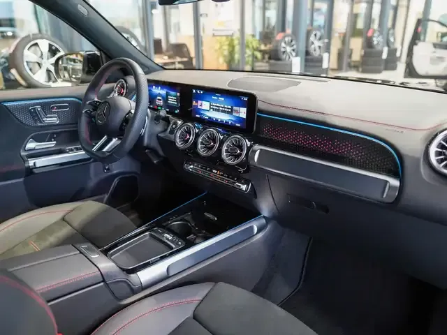 Mercedes-Benz EQB 350