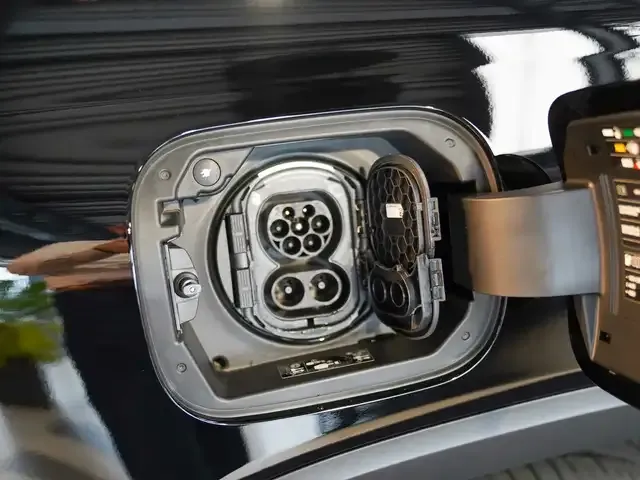 Mercedes-Benz EQB 350