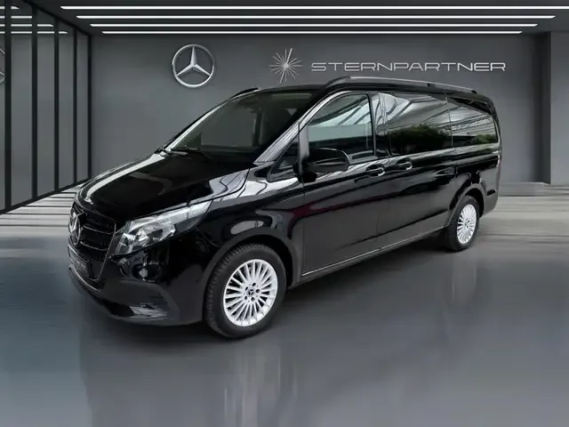 Mercedes-Benz V 220