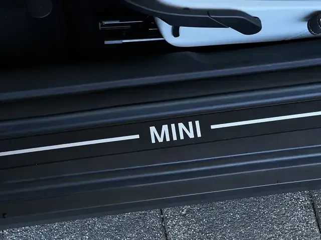 MINI Cooper E
