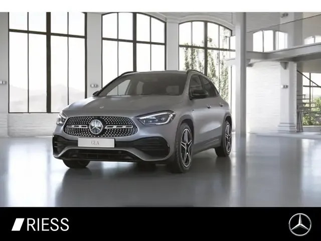 Mercedes-Benz GLA 250
