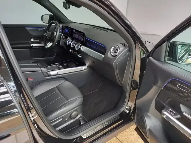 Mercedes-Benz GLB 250