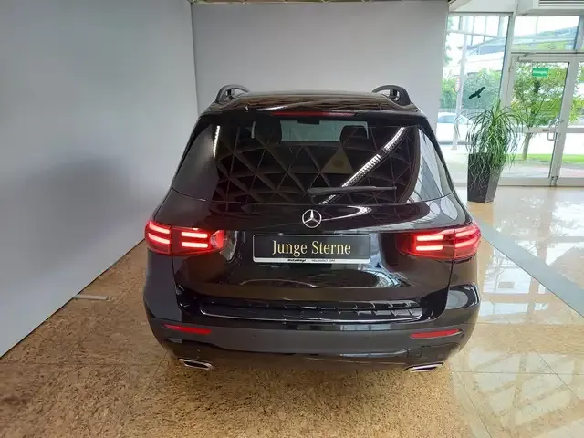 Mercedes-Benz GLB 250