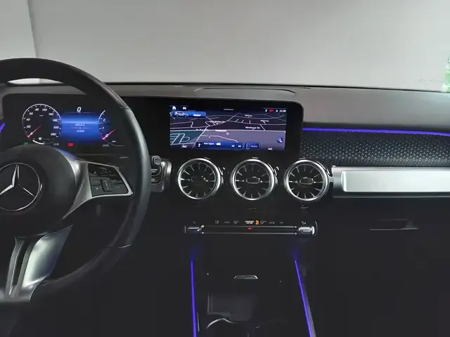 Mercedes-Benz GLB 250