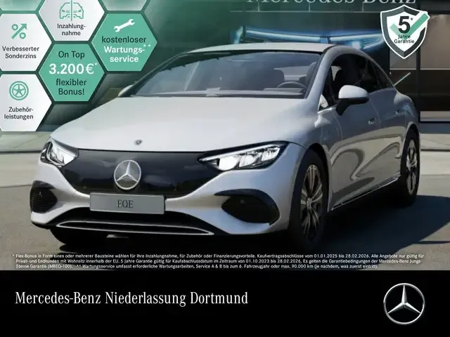 Mercedes-Benz EQE 300