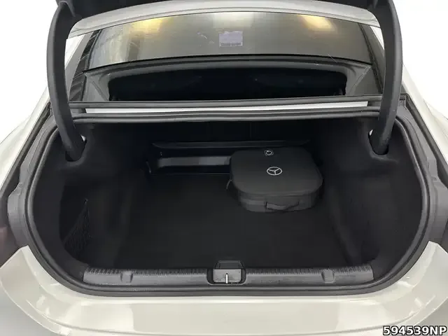 Mercedes-Benz EQE 300