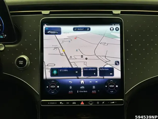 Mercedes-Benz EQE 300