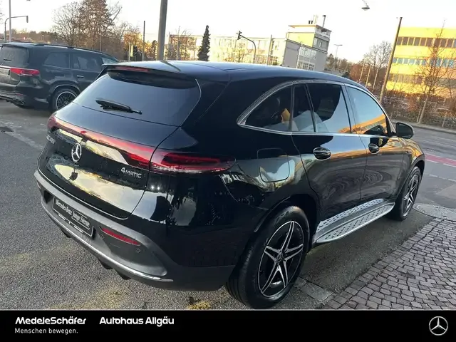 Mercedes-Benz EQC 400