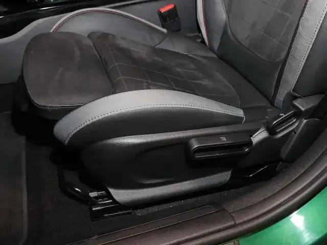 MINI John Cooper Works Clubman