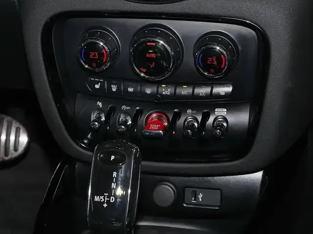 MINI John Cooper Works Clubman