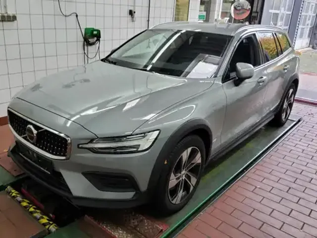Volvo V60 Cross Country