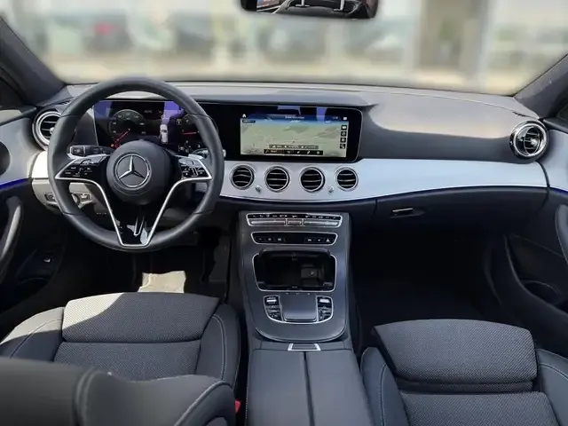 Mercedes-Benz E 200