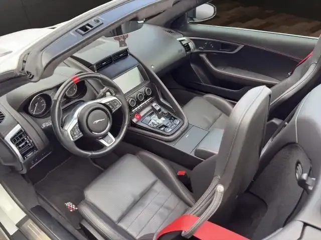Jaguar F-Type