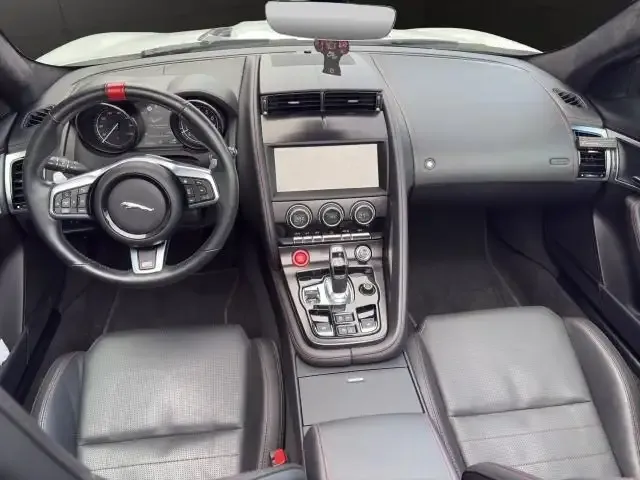 Jaguar F-Type