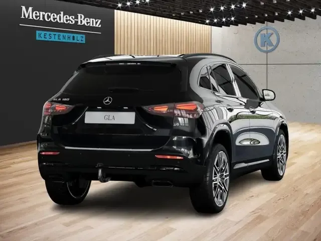 Mercedes-Benz GLA 180