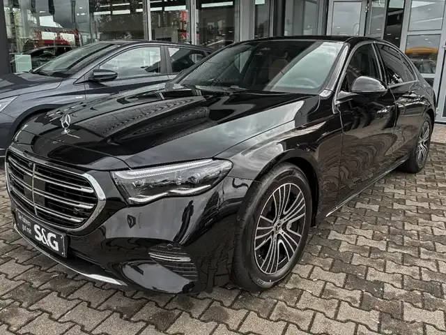 Mercedes-Benz E 220