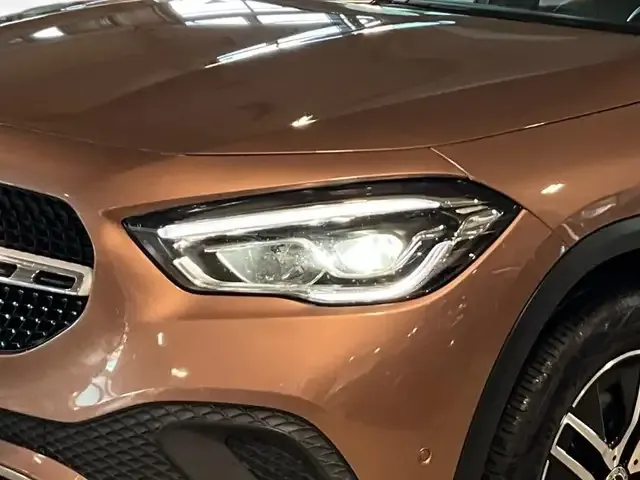 Mercedes-Benz GLA 200