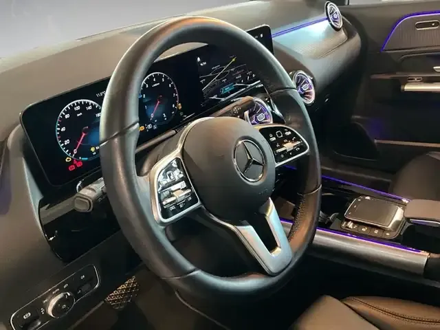 Mercedes-Benz GLA 200