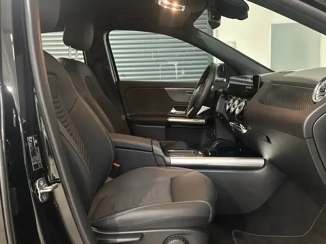 Mercedes-Benz EQA 350