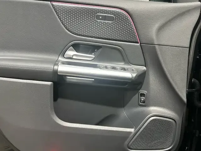 Mercedes-Benz EQA 350