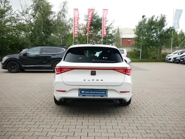 CUPRA Leon
