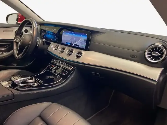 Mercedes-Benz E 200
