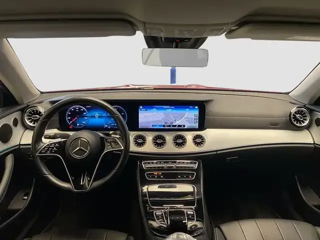 Mercedes-Benz E 200