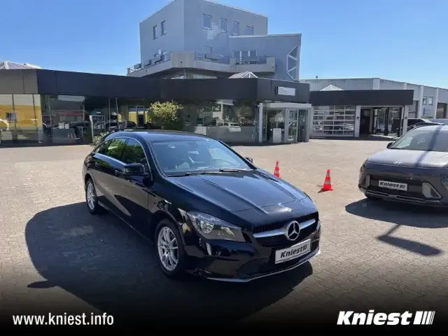 Mercedes-Benz CLA 180