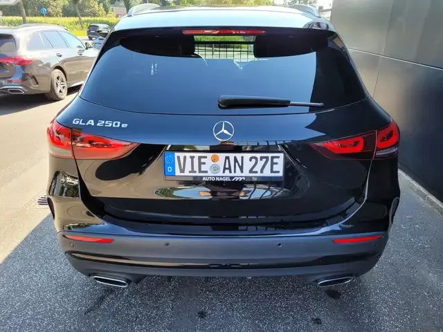 Mercedes-Benz GLA 250