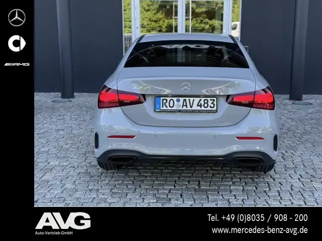 Mercedes-Benz A 200