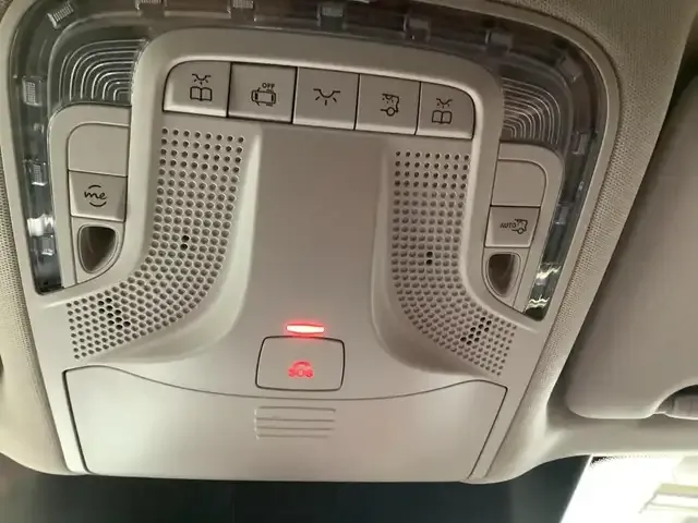 Mercedes-Benz V 220