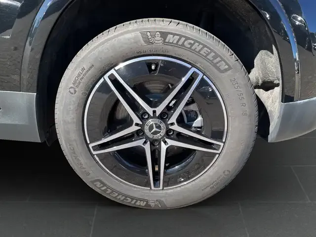 Mercedes-Benz EQA 300