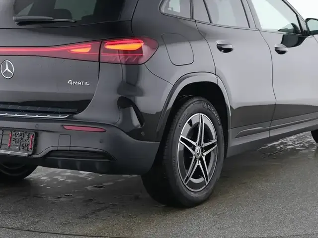 Mercedes-Benz EQA 300