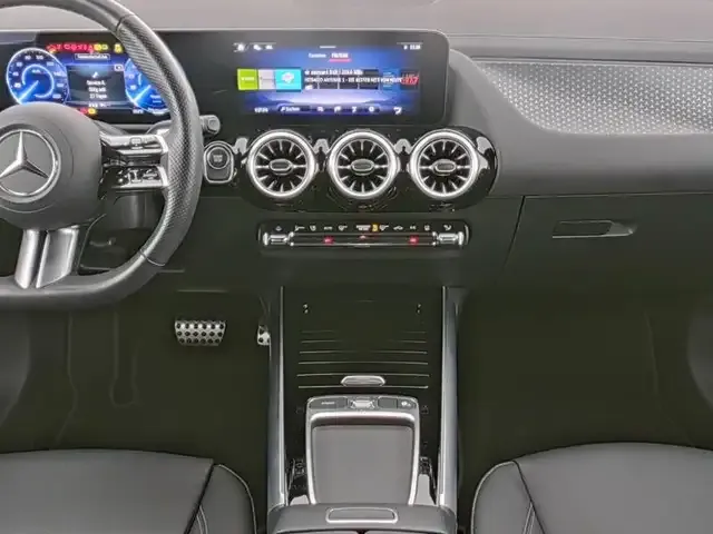 Mercedes-Benz EQA 300