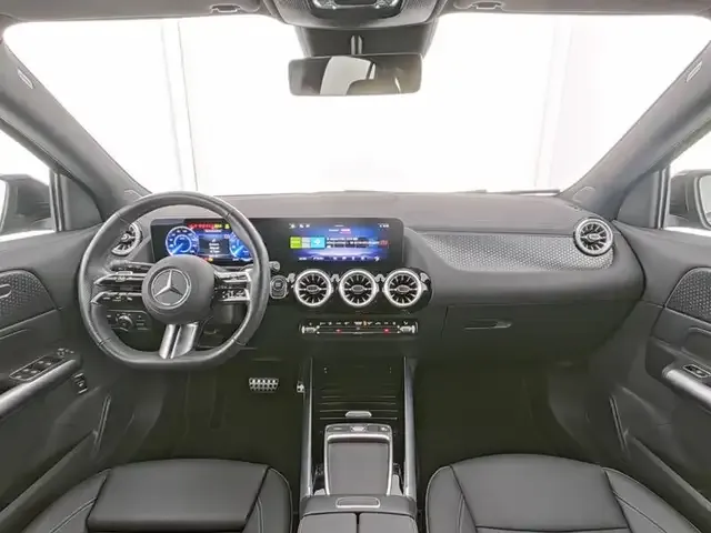 Mercedes-Benz EQA 300