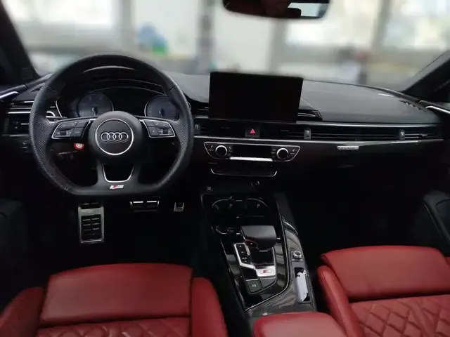 Audi S4