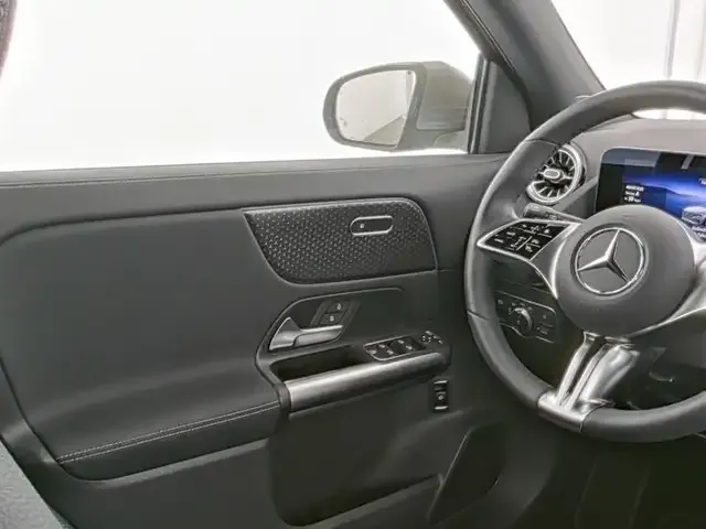 Mercedes-Benz EQA 350