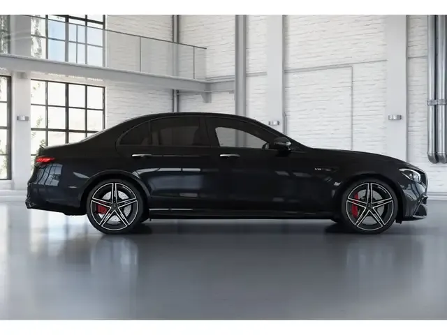 Mercedes-Benz E 63 AMG