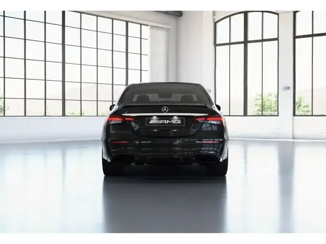 Mercedes-Benz E 63 AMG