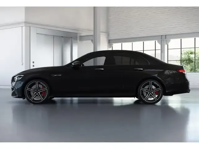 Mercedes-Benz E 63 AMG