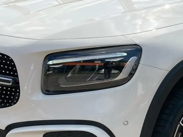 Mercedes-Benz GLB 180