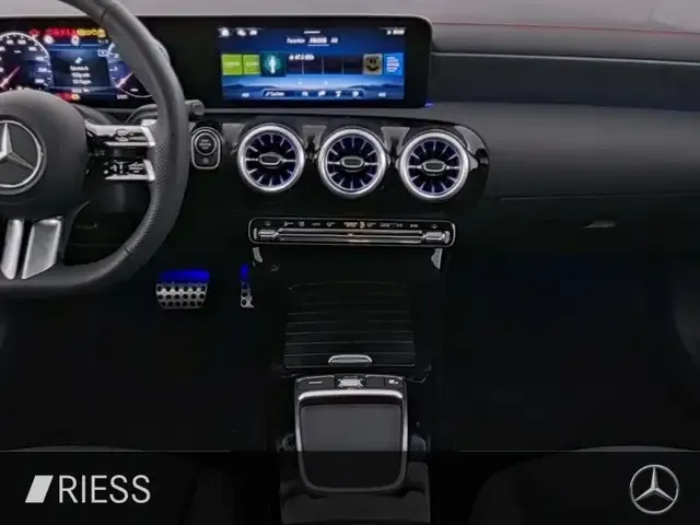 Mercedes-Benz CLA 180