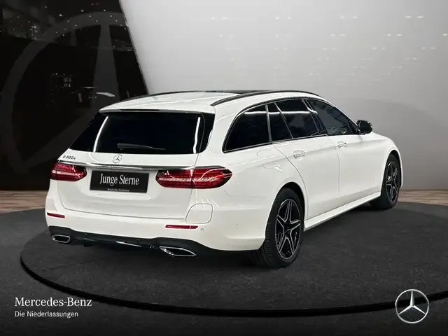 Mercedes-Benz E 300