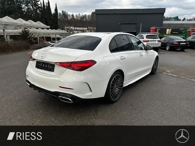 Mercedes-Benz C 220