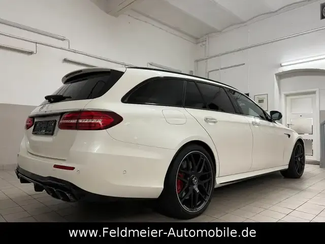 Mercedes-Benz E 63 AMG