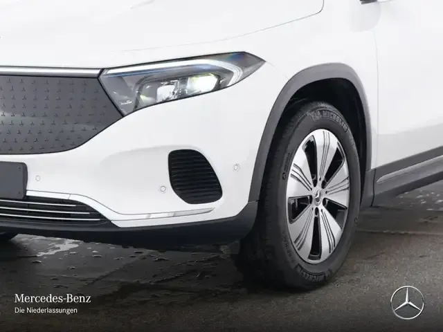 Mercedes-Benz EQA 300